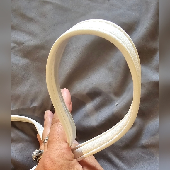 Juicy Couture Crossbody - Picture 10 of 10